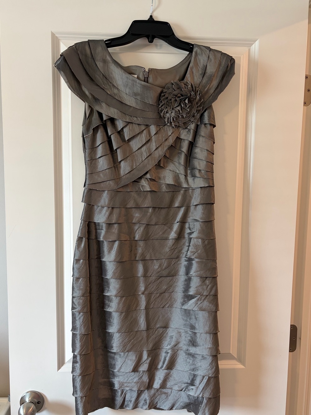 London Times Silver Layered Midi Dress with Floral Brooch